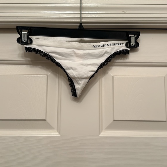 Victoria’s Secret Underwear Bundle - NWT - Picture 3 of 14